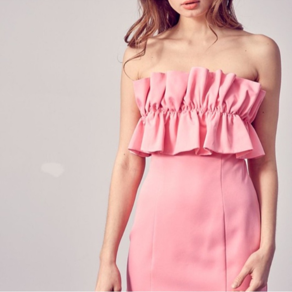 DO+BE Strapless Ruffled Pink Dress